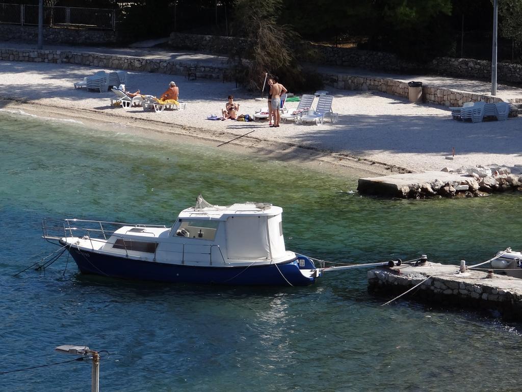 Vila Lola Apartmani Trogir Eksteriør billede