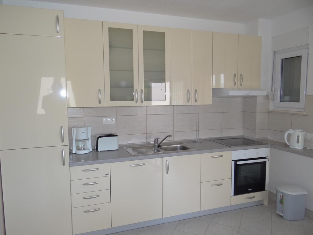 Vila Lola Apartmani Trogir Eksteriør billede