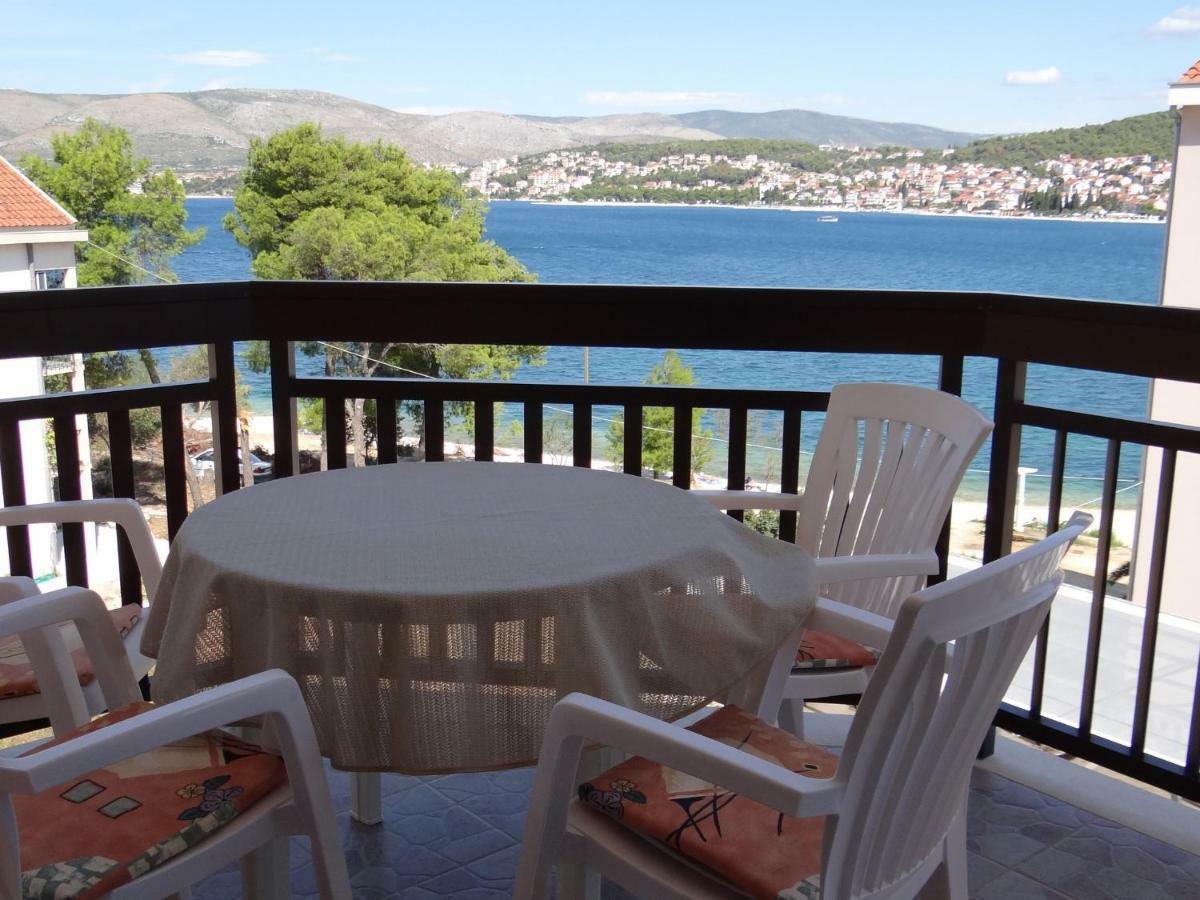 Vila Lola Apartmani Trogir Eksteriør billede