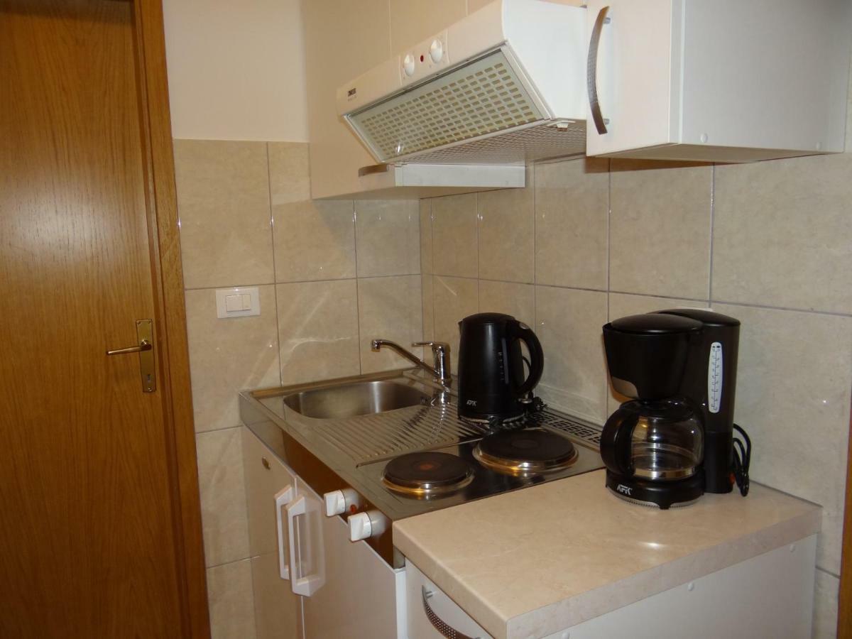 Vila Lola Apartmani Trogir Eksteriør billede