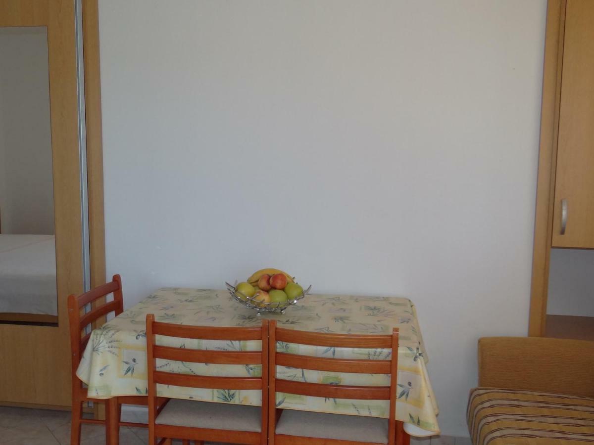 Vila Lola Apartmani Trogir Eksteriør billede
